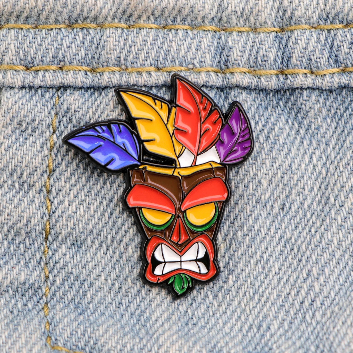 CRASH BANDICOOT (AKU AKU)